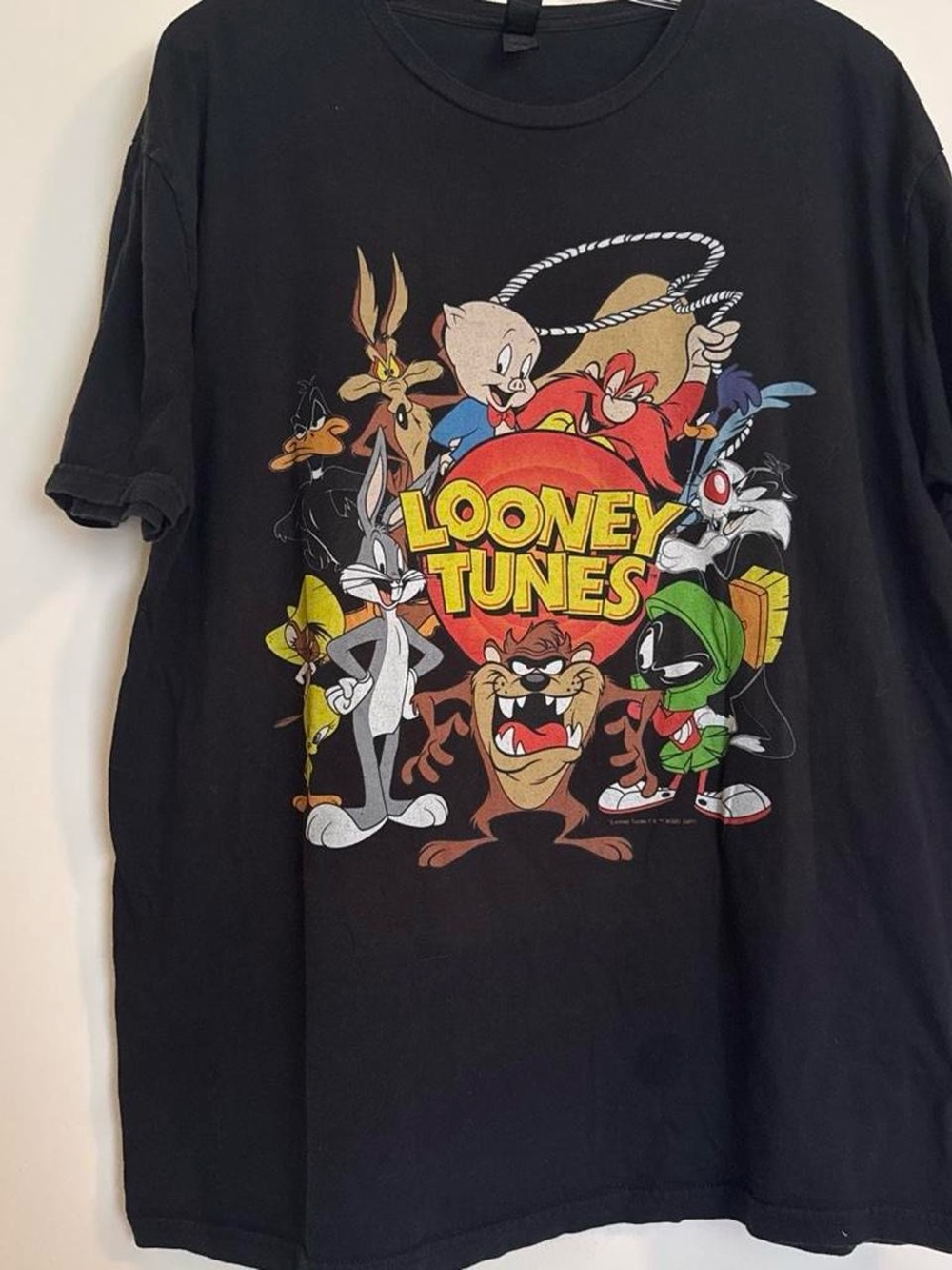 Looney Tunes Character Group Black Graphic T-Shirt Gildan XL